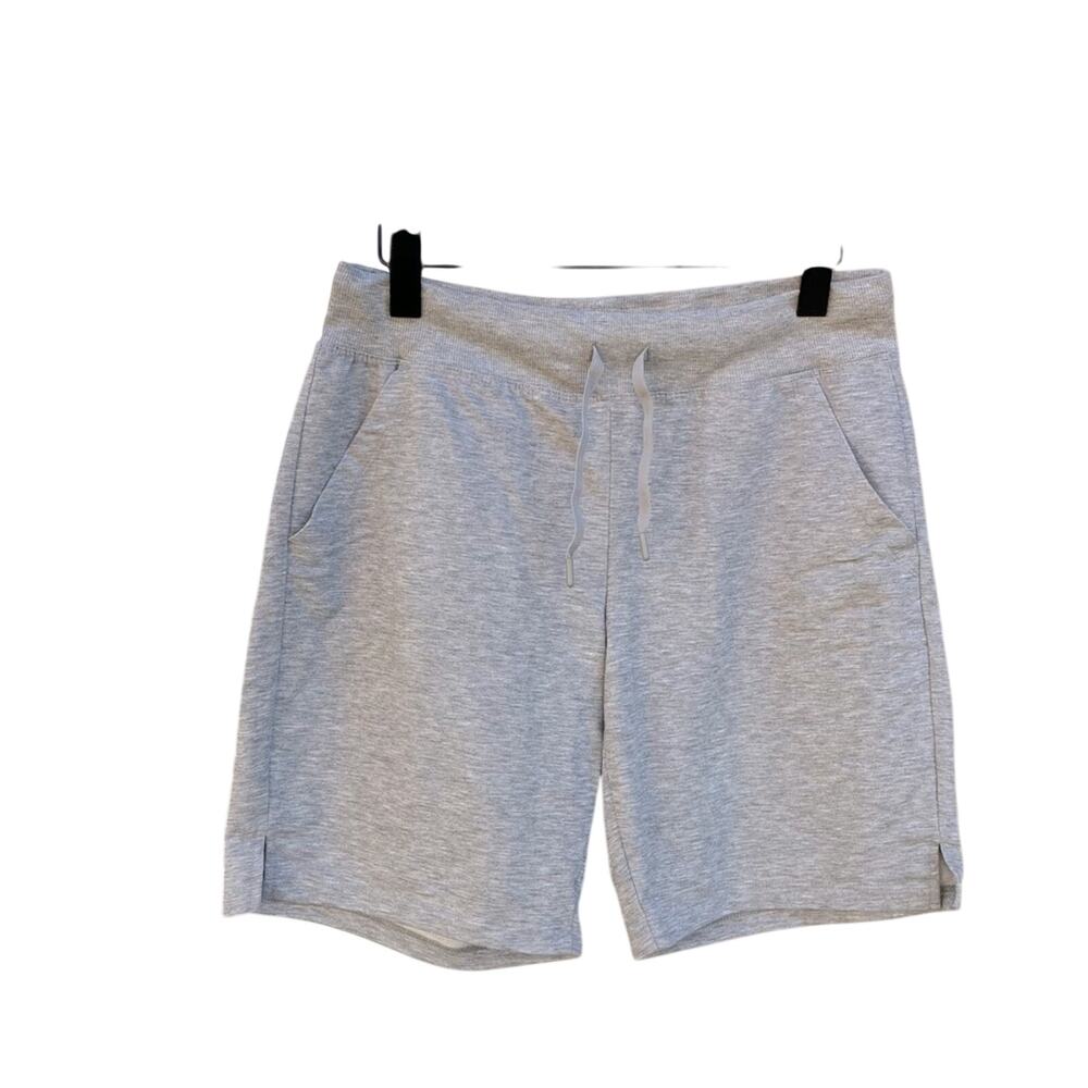 Athletic Works gray mid-thigh sweatshirt material shorts, women’s medium